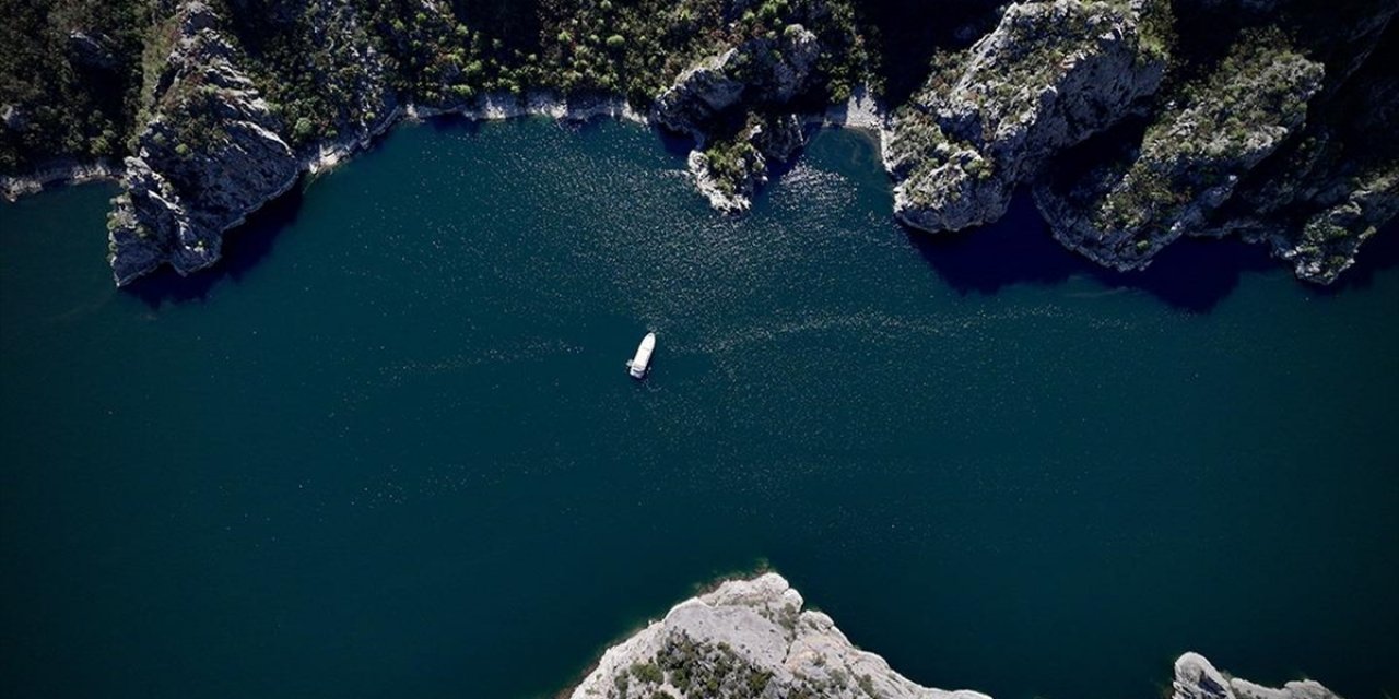 Şahinkaya Kanyonu Yaz Sezonunda Yaklaşık 100 Bin Ziyaretçi Ağırladı