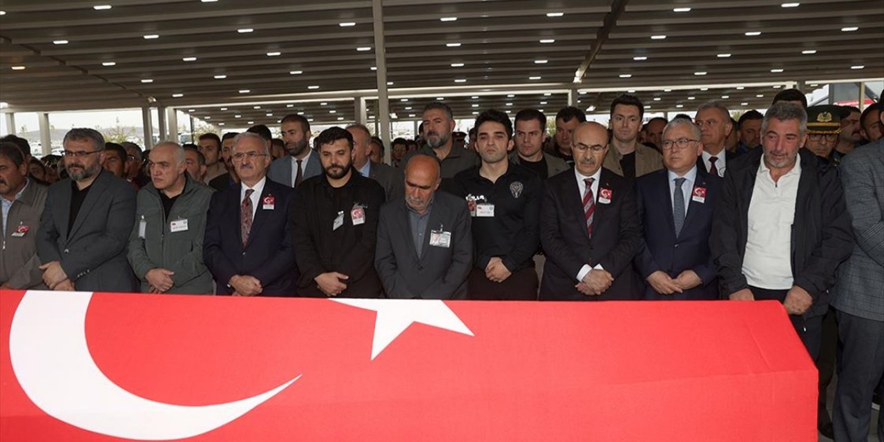 Şehit Polis Memuru Şeyda Yılmaz, Memleketi Sivas'ta Son Yolculuğuna Uğurlandı