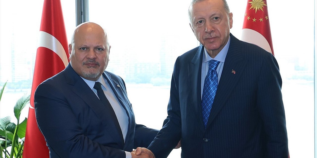 Cumhurbaşkanı Erdoğan, Uluslararası Ceza Mahkemesi Başsavcısı Khan'ı Kabul Etti