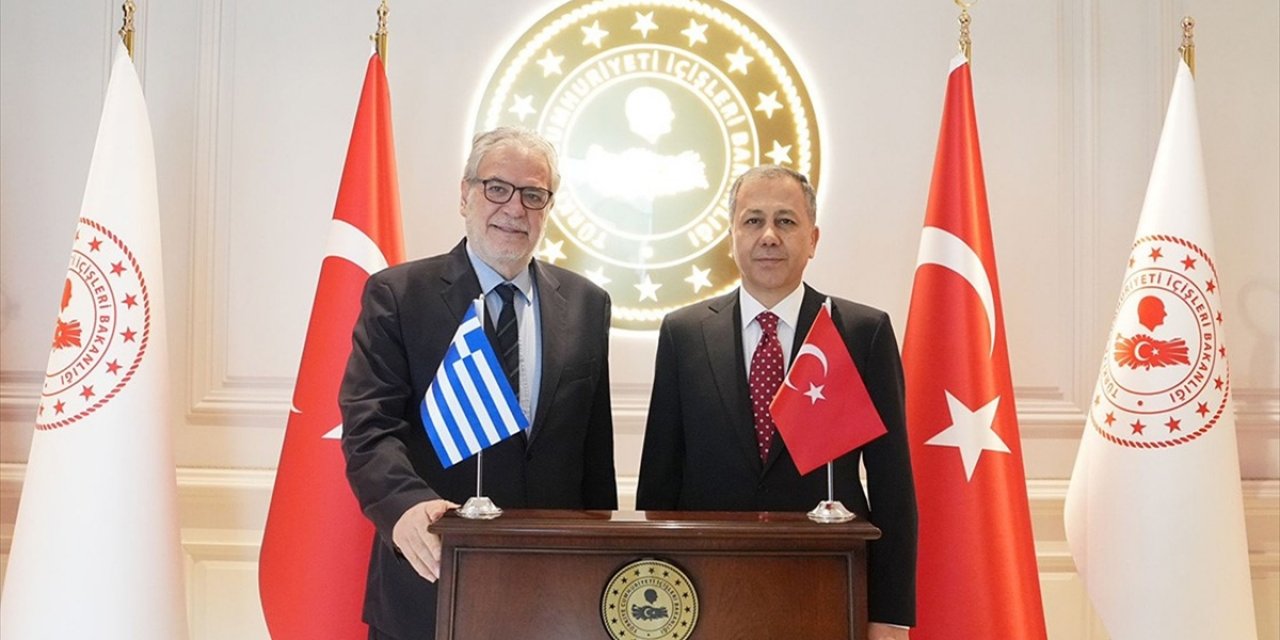 İçişleri Bakanı Yerlikaya, Yunan Bakan Stylianides İle Telefonda Görüştü