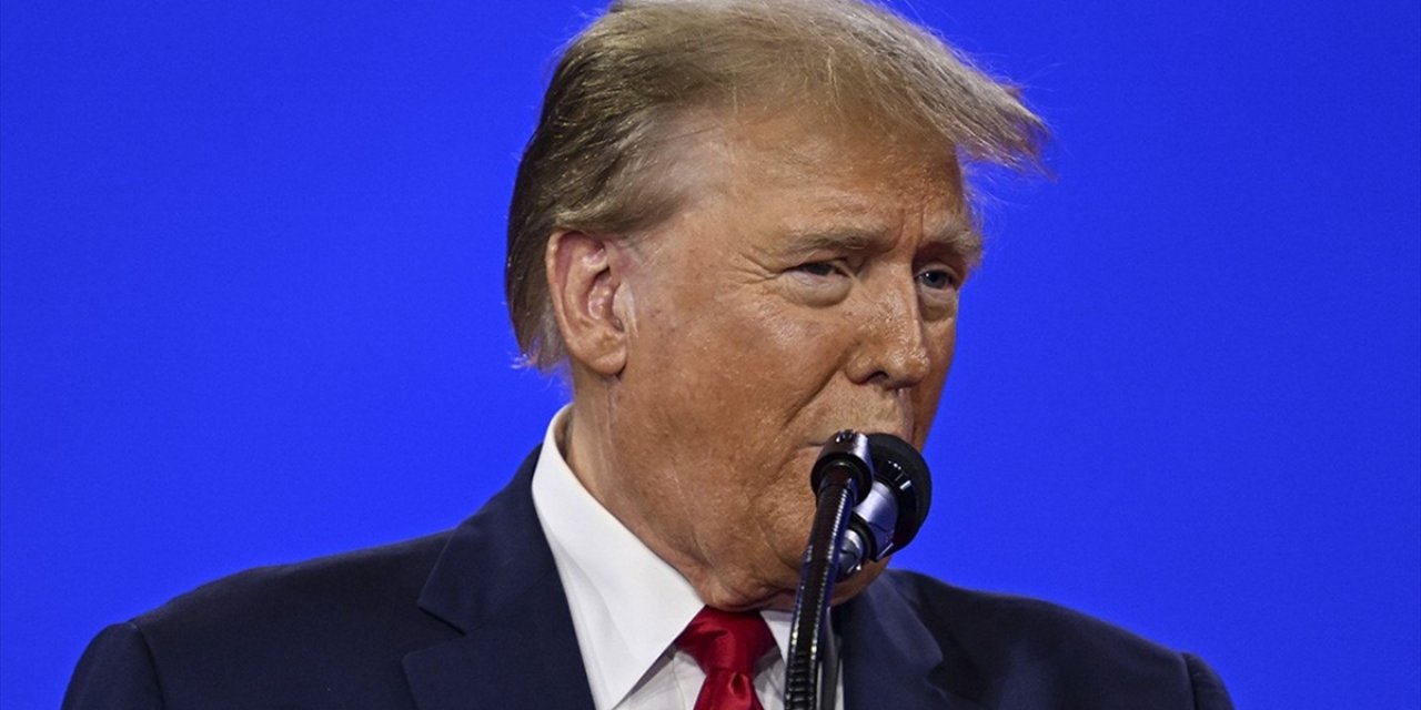 Trump, Zelenskiy'nin ABD Başkanlık Seçimlerinde Demokratları Desteklediğini İddia Etti