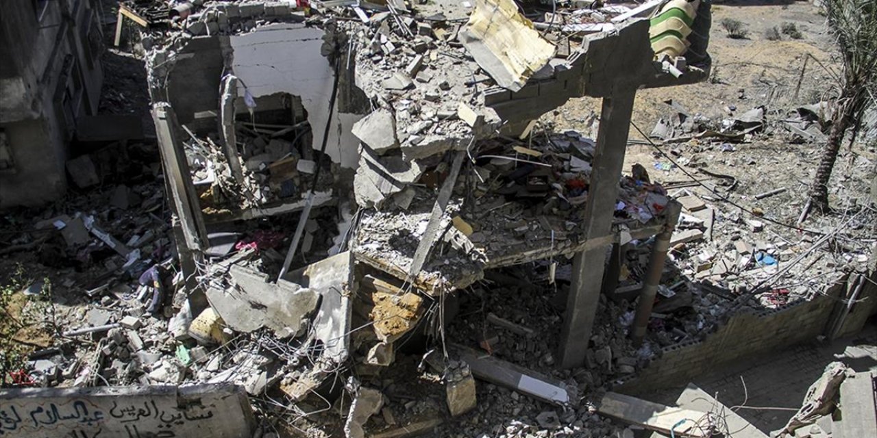 İsrail'in Gazze'nin Farklı Yerlerine Düzenlediği Saldırılarda Çok Sayıda Filistinli Öldü