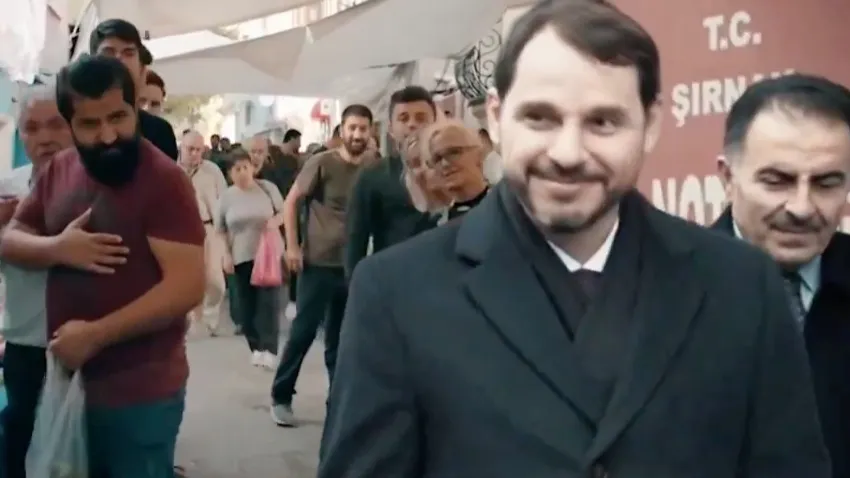 'Berat Albayrak, Geri Dön' Klibi Gündem Oldu! 27. Saniyeye Dikkat…