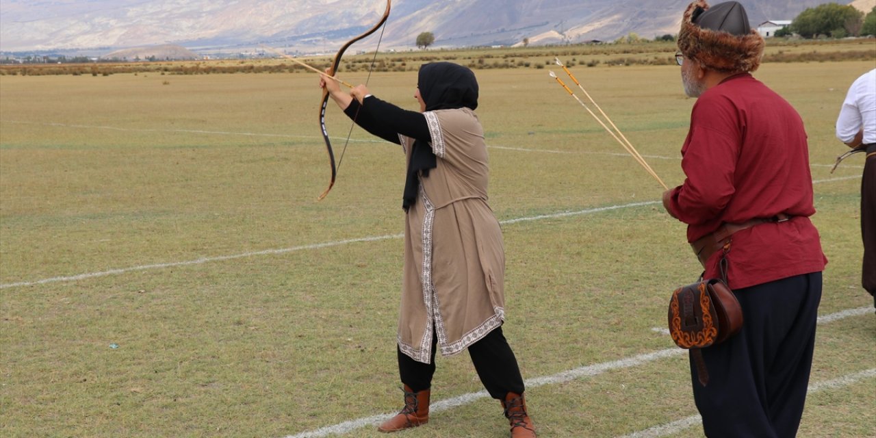 Geleneksel Türk Okçuluğunda Lisanslı Sporcu Sayısı 21 Bini Aştı