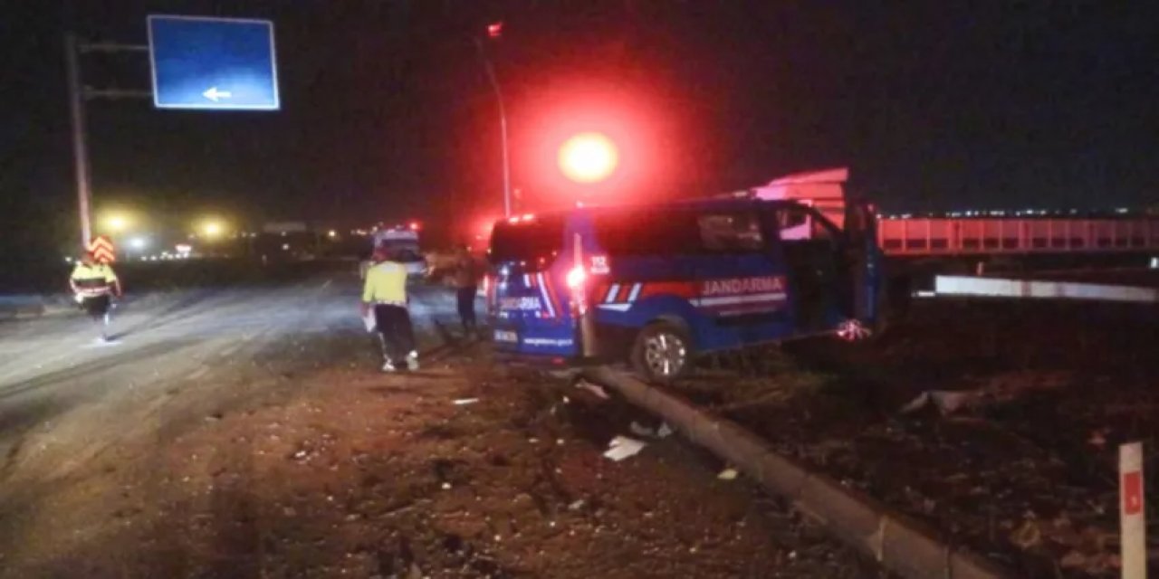 Malatya'da Feci Kaza: 5'i Asker 8 Yaralı! Askeri Araç Otomobille Çarpıştı…