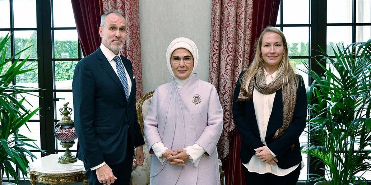 Emine Erdoğan, Cmı Martti Ahtisaari Barış Vakfı Temsilcilerini Kabul Etti