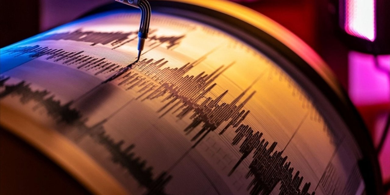 Filipinler'de 5,9 Büyüklüğünde Deprem