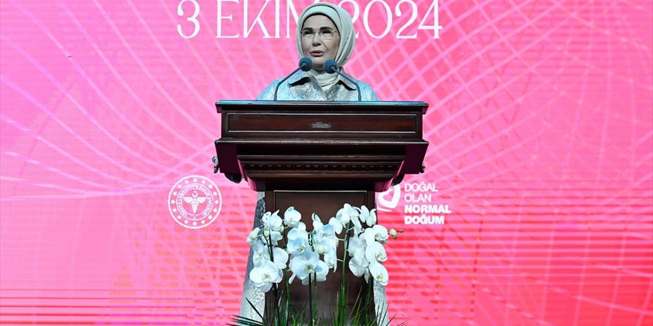 Emine Erdoğan'dan Anne Adaylarına "Normal Doğum" Çağrısı
