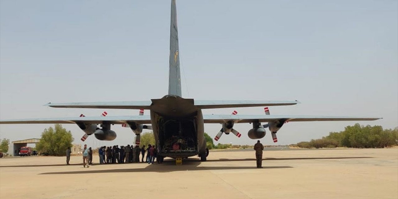 MSB: Türk Silahlı Kuvvetlerimiz, Vatandaşların Lübnan'dan Tahliyesine Yönelik Planlama ve Hazırlıklarını Tamamlamıştır