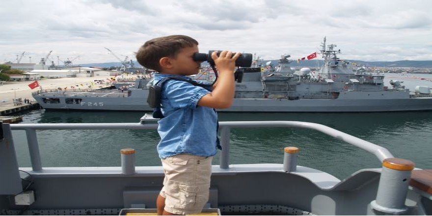 Alp Kırıkkanat yazdı: Mavi Düşler