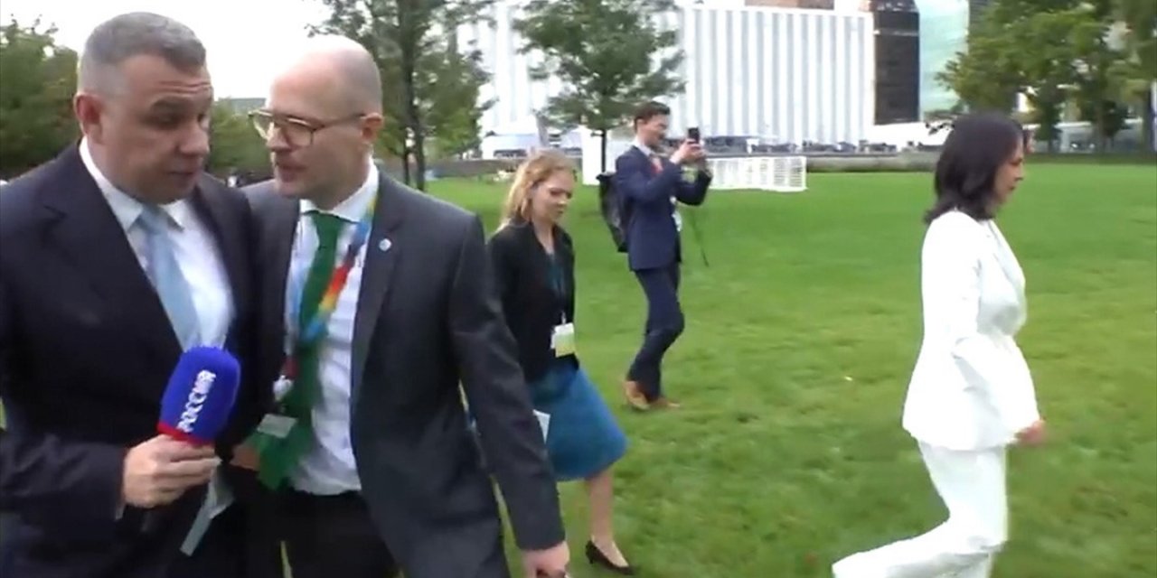 BM'den Akreditasyon Derecesi Düşürülen Rus Gazeteciyle İlgili Açıklama