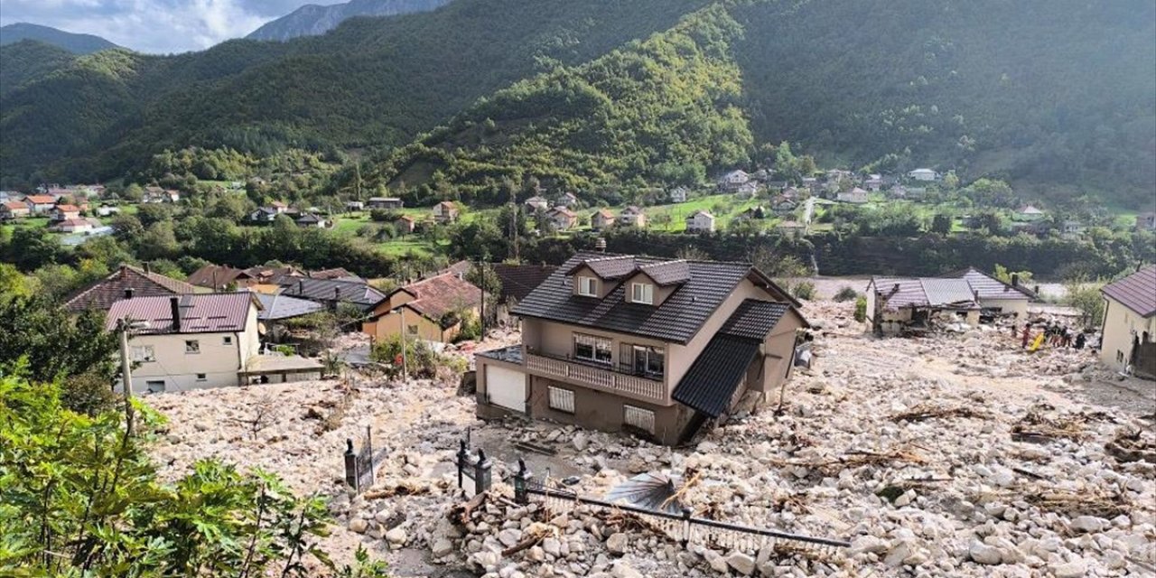 Türkiye'den Bosna Hersek'teki Sel ve Toprak Kaymasında Hayatını Kaybedenler İçin Taziye Mesajı