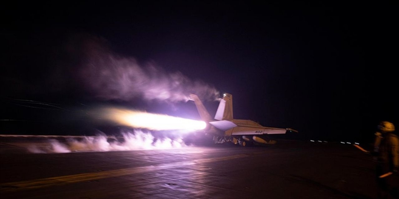 Husiler, ABD ve İngiltere'nin Yemen'de Bazı Kentlere Hava Saldırısı Düzenlediğini Duyurdu