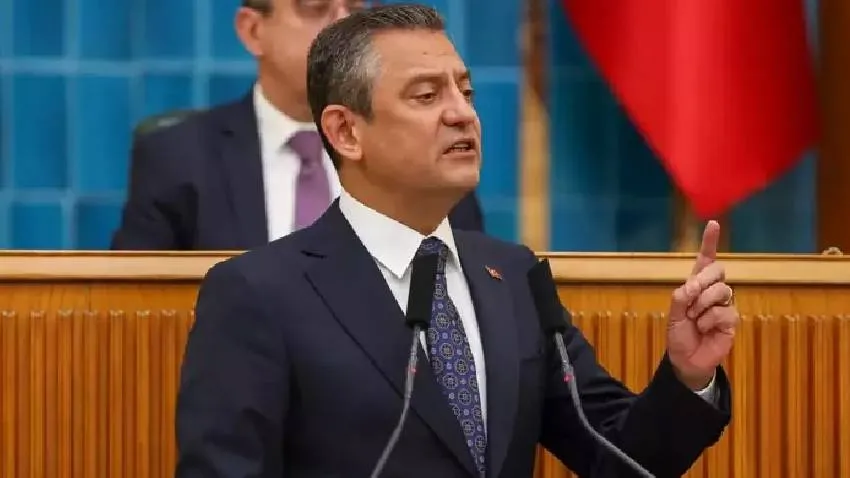 CHP lideri Özgür Özel'den Adaylık Çıkışı! "Kendimi Feda Edeceğim"