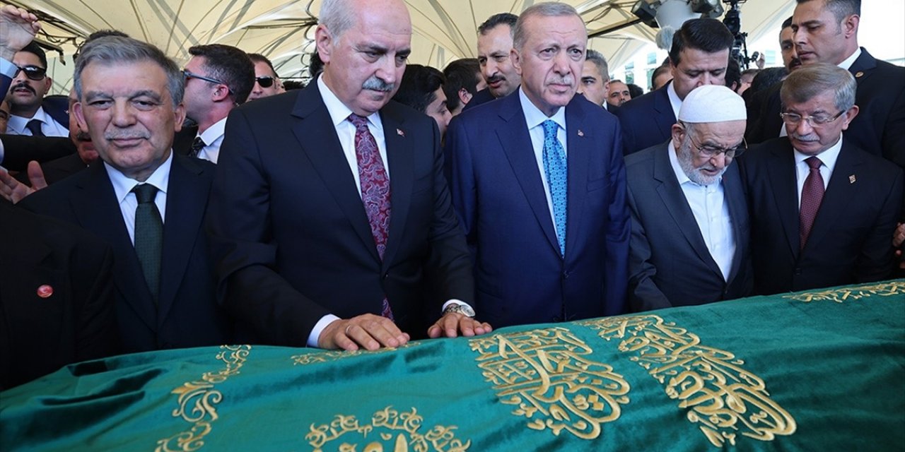 Cumhurbaşkanı Erdoğan, Recai Kutan'ın Cenaze Törenine Katıldı