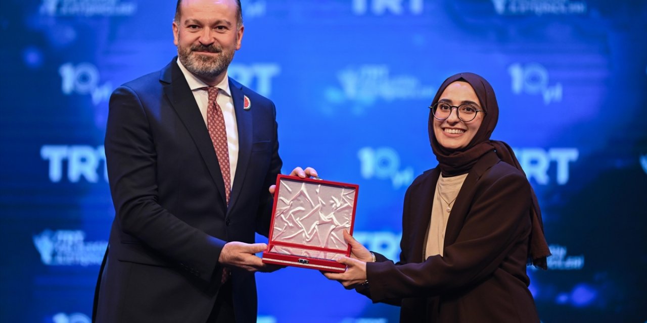 TRT Geleceğin İletişimcileri Yarışması'nın Ödülleri Sahiplerini Buldu