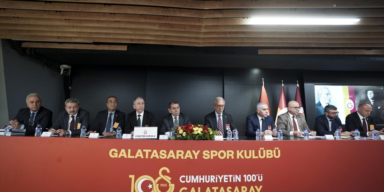 Galatasaray Kulübünde Divan Kurulu Toplantısı Yapıldı