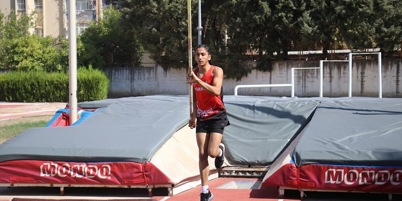 Sırıkla Atlamacı Rahime Yiğit, Kendisi Gibi Yeni Rekortmenler Yetiştirmek İstiyor
