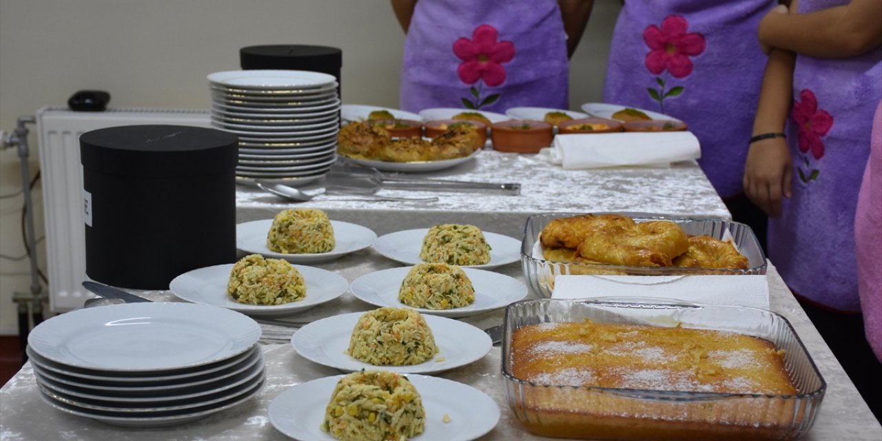 Trabzon'da Koruma ve Bakım Altındaki Kız Çocukları Arasında Yemek Yarışması Yapıldı