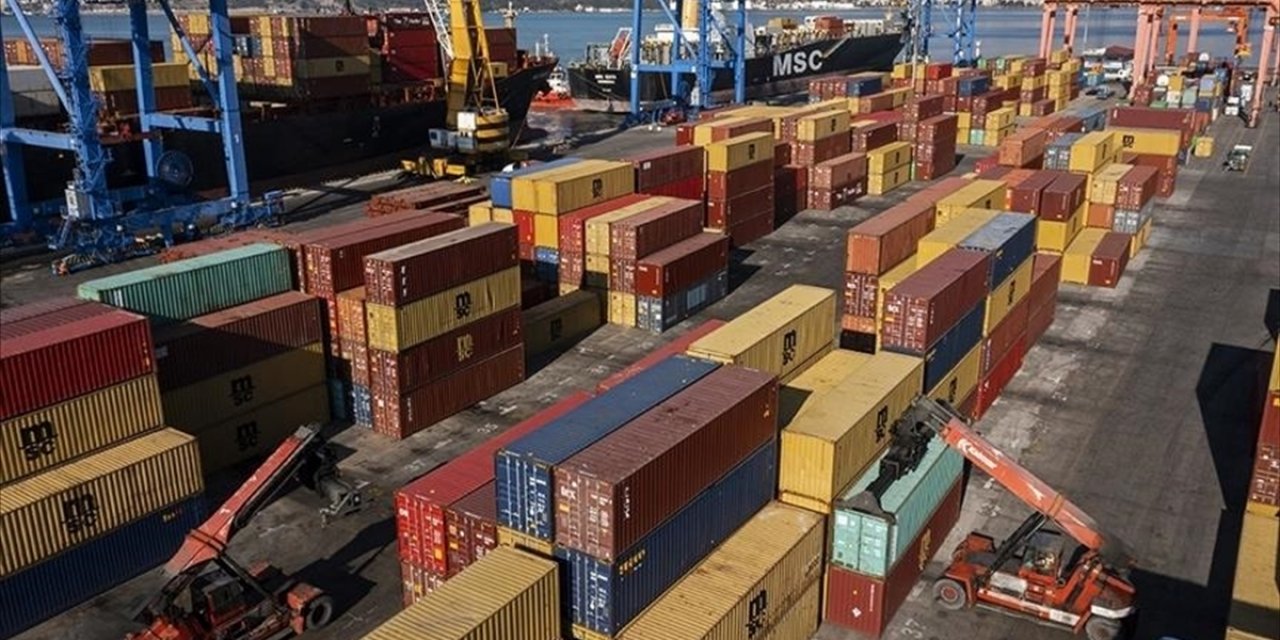 Türkiye Komşularına 9 Ayda 18 Milyar Dolarlık İhracat Yaptı