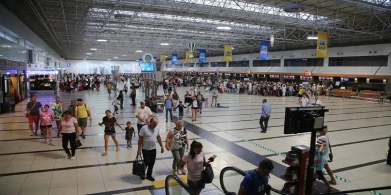 Havalimanı Tuvaletinde Yeni Doğmuş Bebek Bulundu