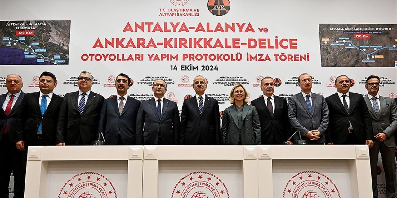 Ankara-Kırıkkale-Delice ve Antalya-Alanya Otoyol Projelerinin Yapımı İçin İmzalar Atıldı