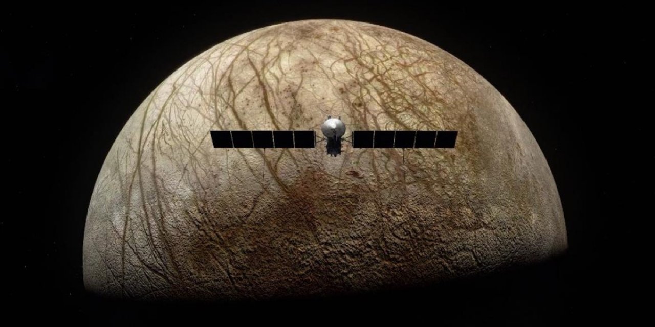Nasa, Jüpiter'in Uydusu Europa'daki Okyanusta Hayat Belirtilerini Arayacak