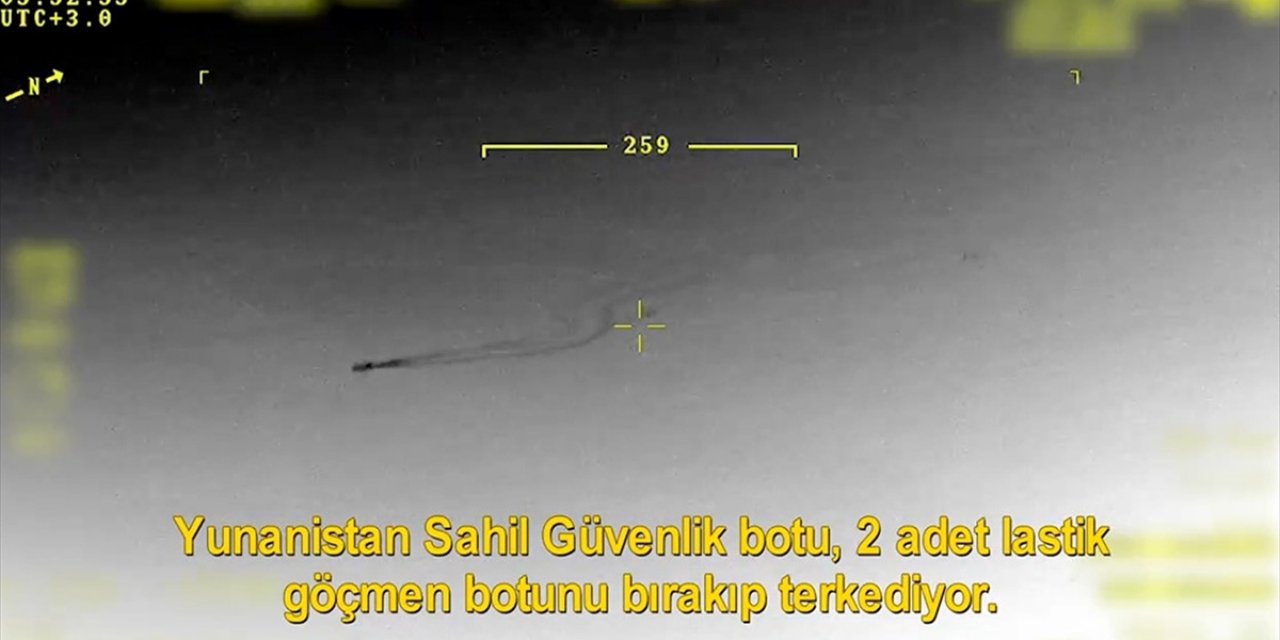 Ege Denizi'nde Yunanistan'ın Bıraktığı Düzensiz Göçmenler, Türk Sahil Güvenlik Botlarıyla Kurtarıldı