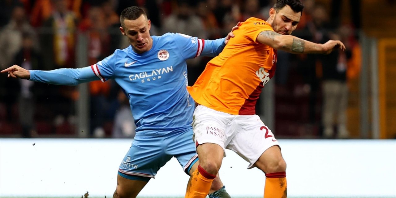 Galatasaray, Süper Lig'de Yarın Antalyaspor'a Konuk Olacak