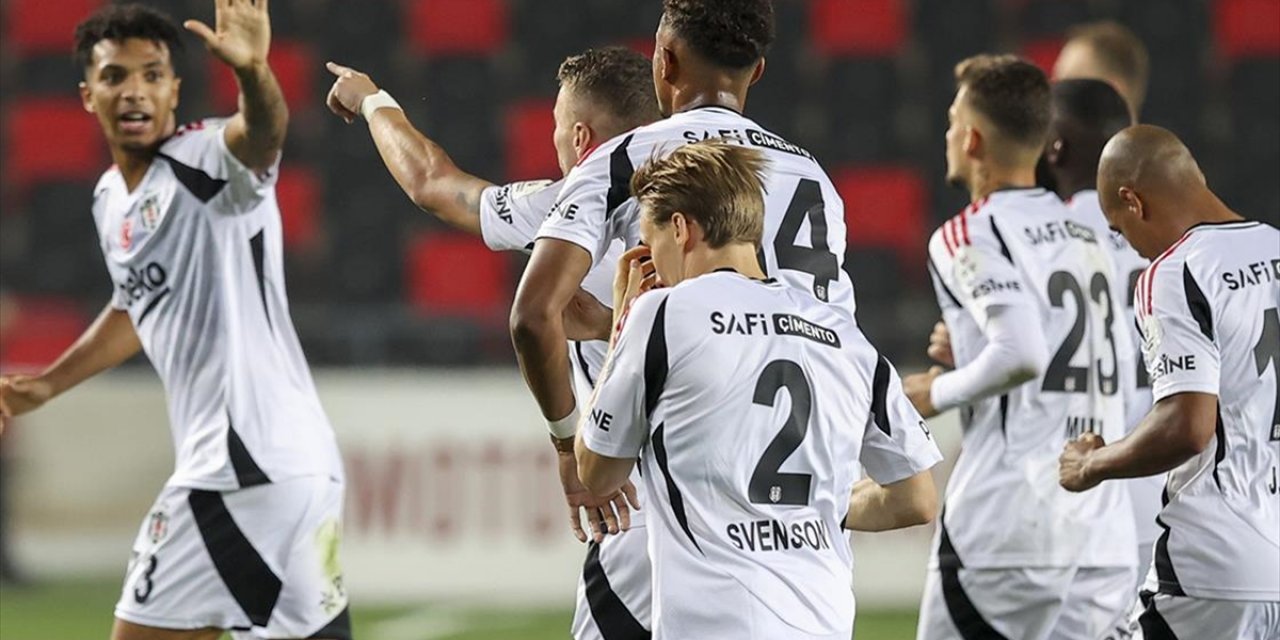 Beşiktaş, Süper Lig'de Yarın Konyaspor'u Ağırlayacak