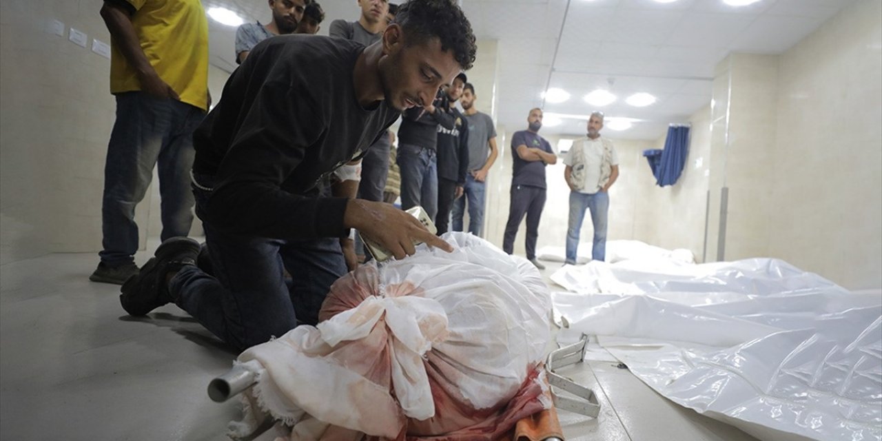 İsrail Ordusu, Gazze Şeridi Kuzeyindeki İki Hastaneye Saldırılarını Yoğunlaştırdı