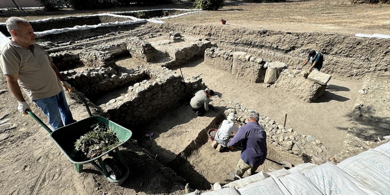 Antakya Antik Hipodrom'un Çevresindeki Kalıntılarda Eski Depremlerin İzleri Araştırılıyor