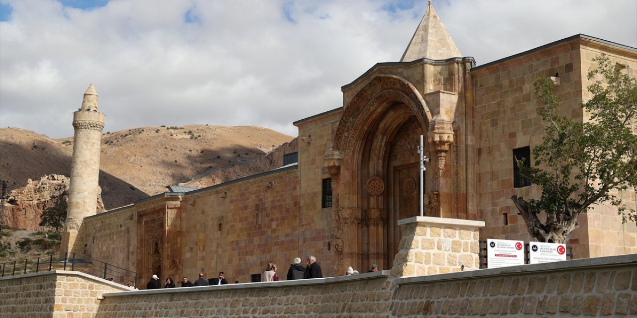 Divriği Ulu Camii ve Darüşşifası, Restorasyonun Ardından Yaklaşık 40 Bin Kişiyi Ağırladı