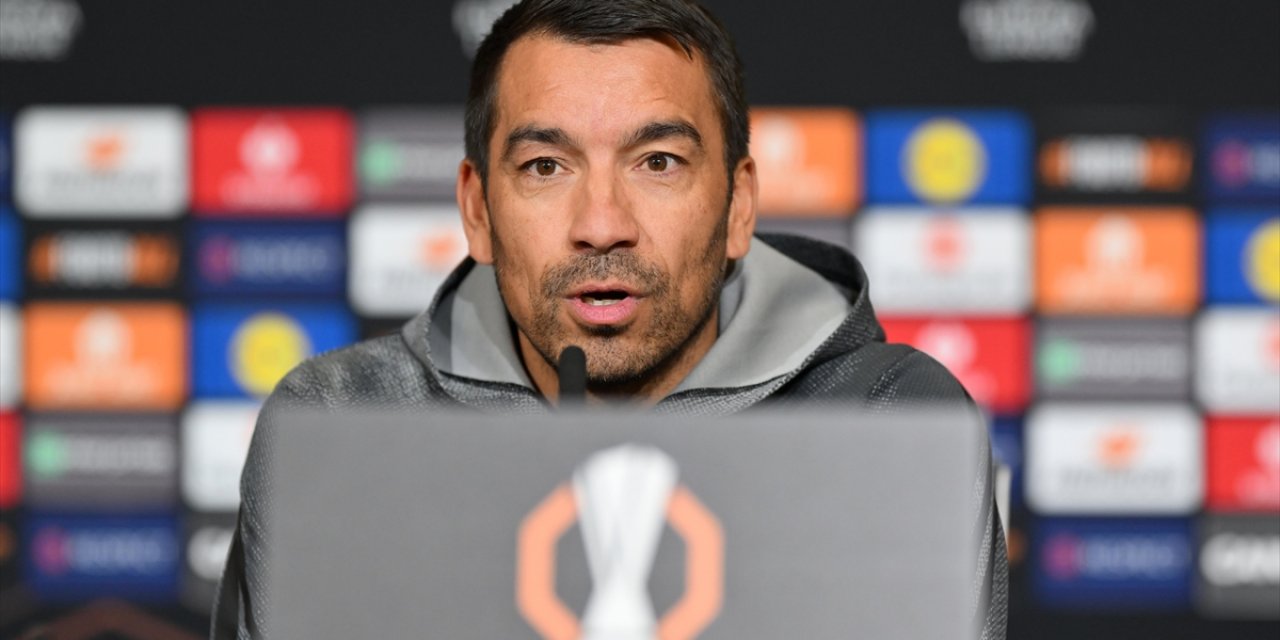 Beşiktaş Teknik Direktörü Van Bronckhorst: İyi Bir Performans Göstermek İstiyoruz