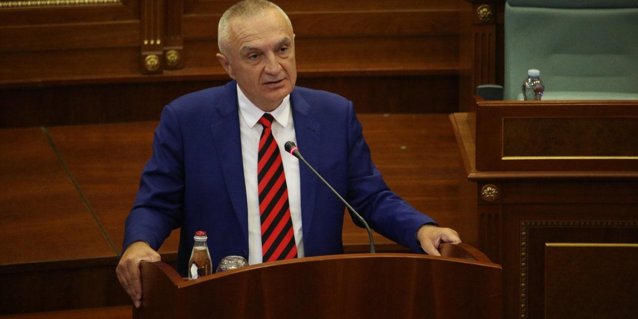 Eski Arnavutluk Cumhurbaşkanı Meta, Yolsuzluk Soruşturması Kapsamında Tutuklandı