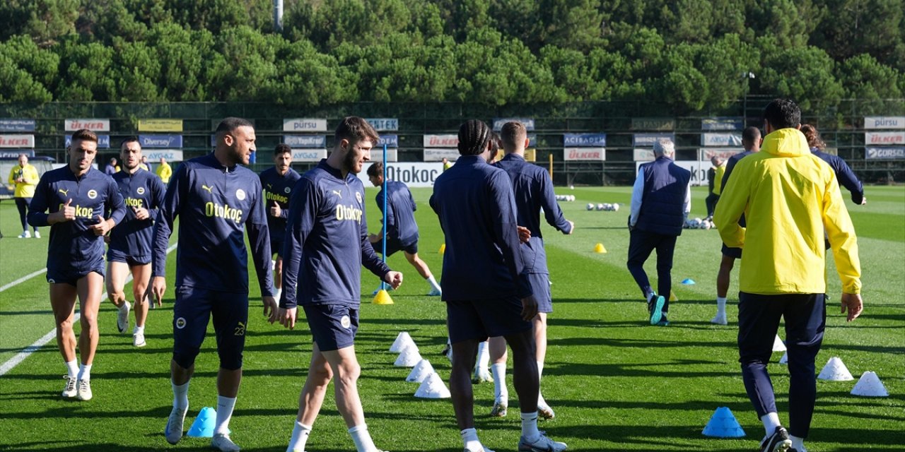 Fenerbahçe, Manchester United Maçına Siyah Bantla Çıkacak