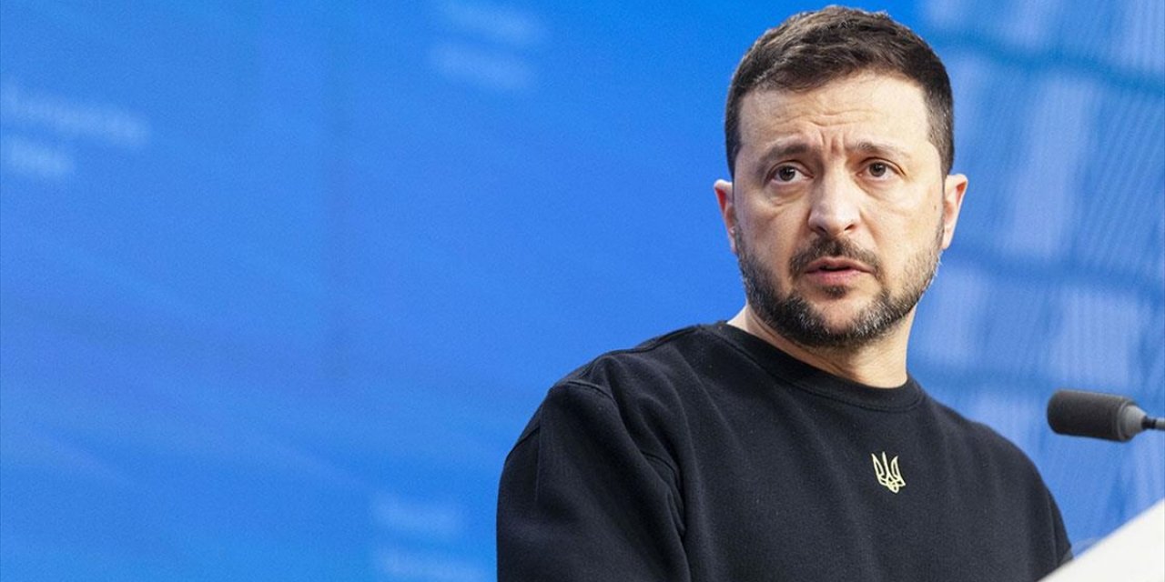 Ukrayna Devlet Başkanı Zelenskiy, Donetsk Bölgesinde Durumun Zor Olduğunu Bildirdi