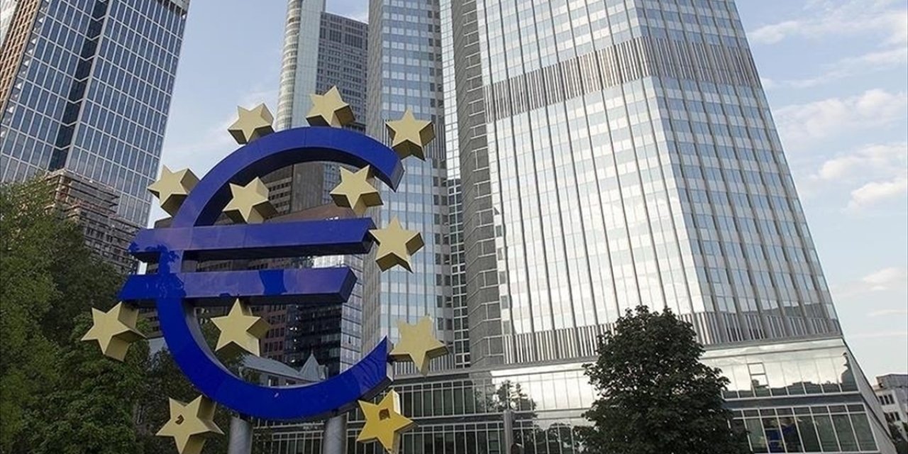 ECB: Tüketicilerin Orta Vadeli Enflasyon Beklentileri Düştü