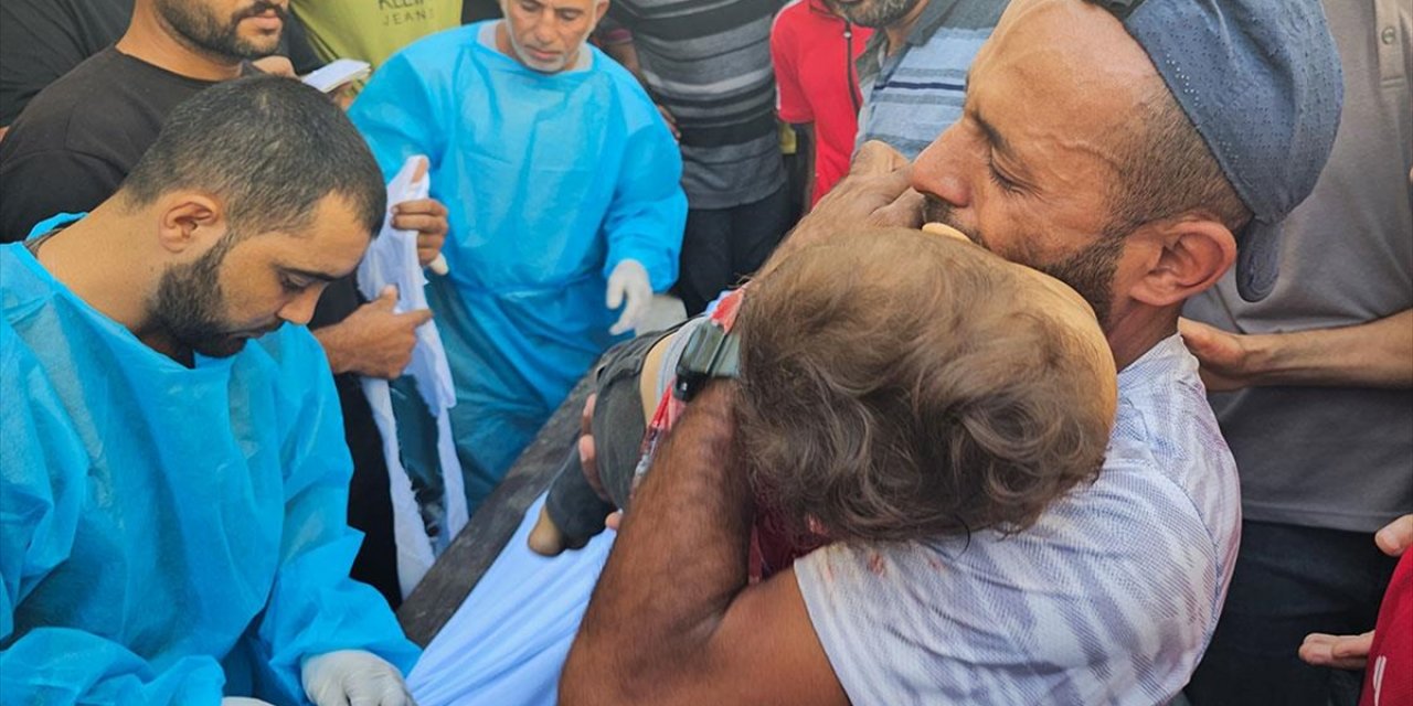 İsrail’in Gazze’ye Yönelik Saldırılarında 17 Bin 210 Çocuk Öldü