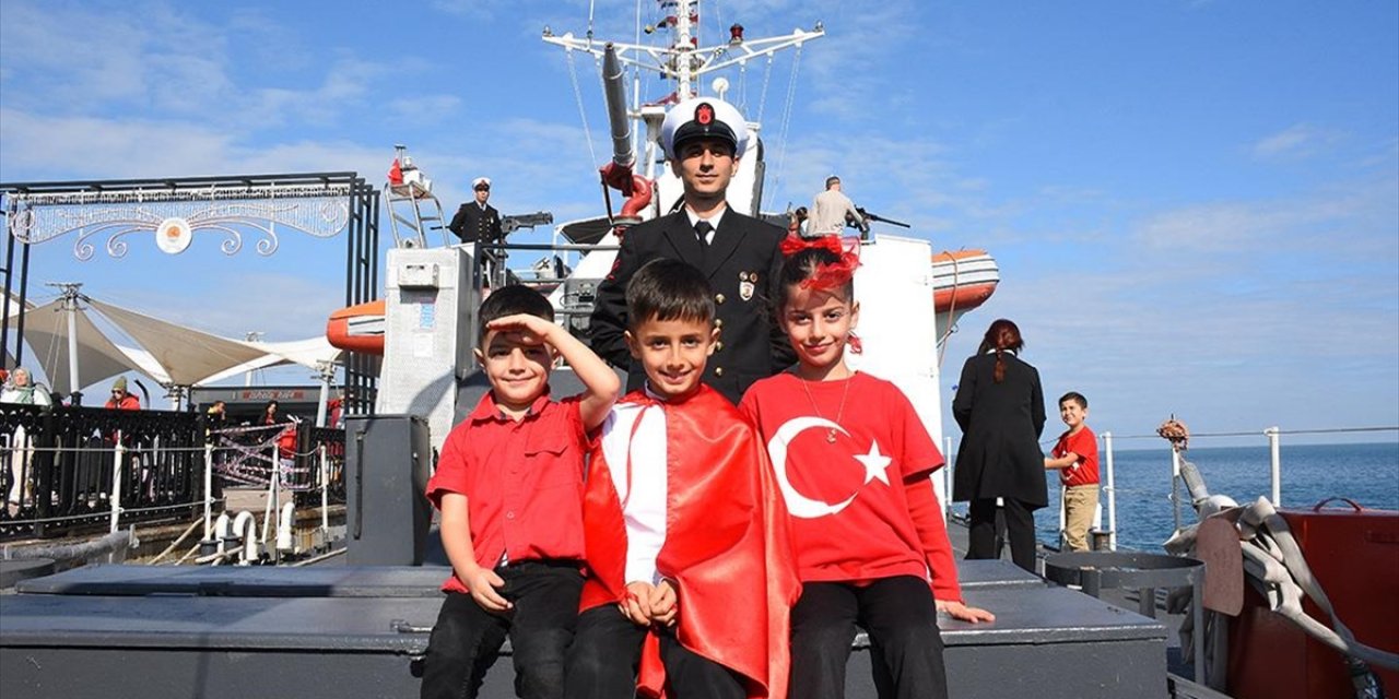 Samsun'da Tcsg-87 Gemisi Ziyarete Açıldı