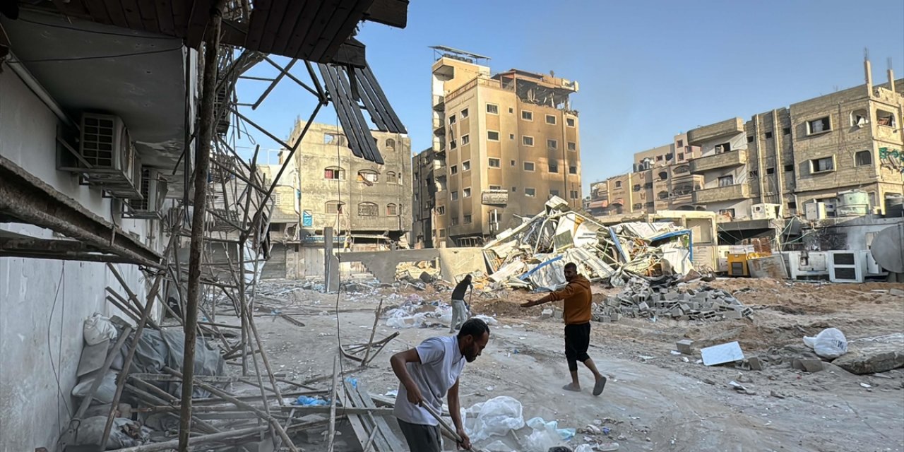 BM: Gazze'nin Kuzeyinde Kemal Advan Hastanesine Sevk Ettiğimiz Tıbbi Malzemeler Bombalandı