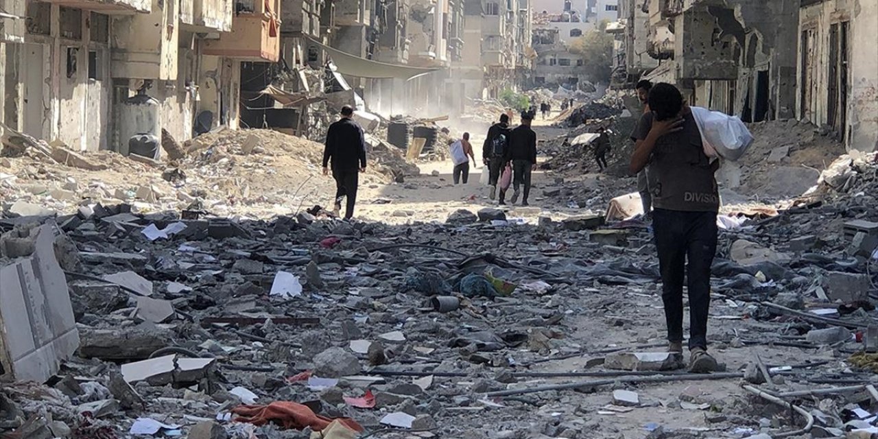 İsrail, Gazze'nin Kuzeyindeki Beyt Lahiya Kentine Saldırılarıyla Filistinlileri Zorla Göç Ettirmek İstiyor