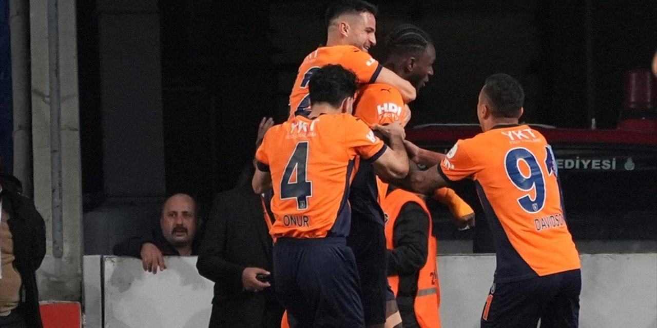 Başakşehir, Süper Lig'de Yarın Deplasmanda Konyaspor İle Karşılaşacak