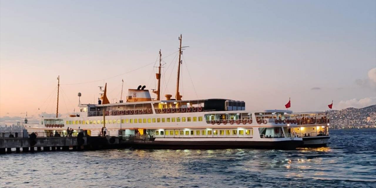 İstanbul'da Hava Muhalefeti Vapur Seferlerini Etkiliyor