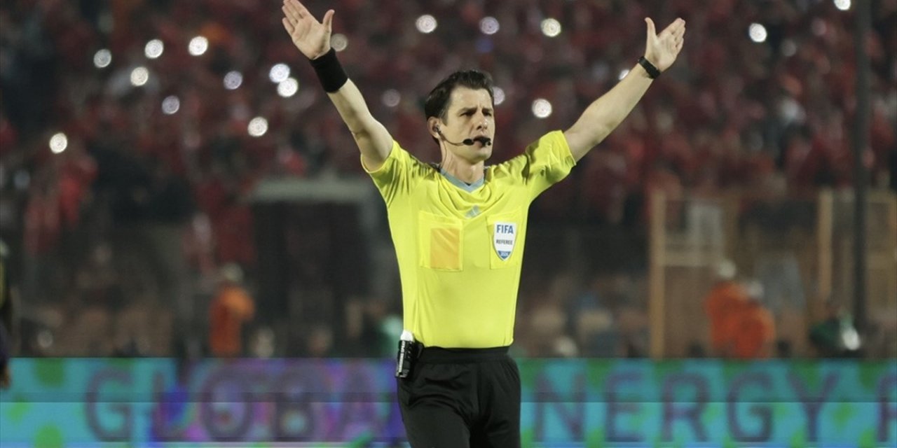 Futbolda 3 Türk Hakemi Uluslararası Maçlarda Görev Alacak