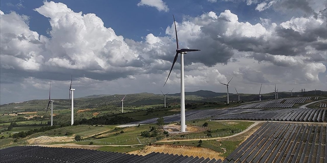 Türkiye Rüzgar Enerjisi Endüstrisinin 2035'te 8 Milyar Dolar Büyüklüğe Ulaşabileceği Öngörülüyor
