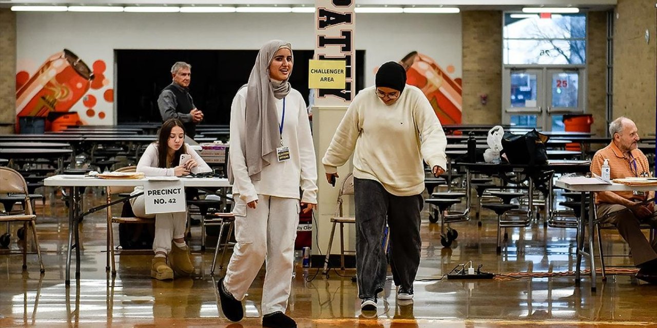 Müslüman ve Arap Seçmen Yoğunluklu Dearborn, Gazze Soykırımını Destekleyen Demokrat Liderlerin Yenilgisiyle Gündemde