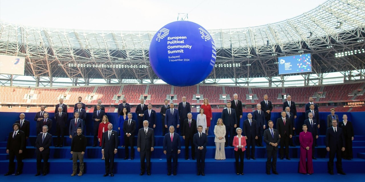 Cumhurbaşkanı Erdoğan, Avrupa Siyasi Topluluğu Zirvesi'ne Katıldı