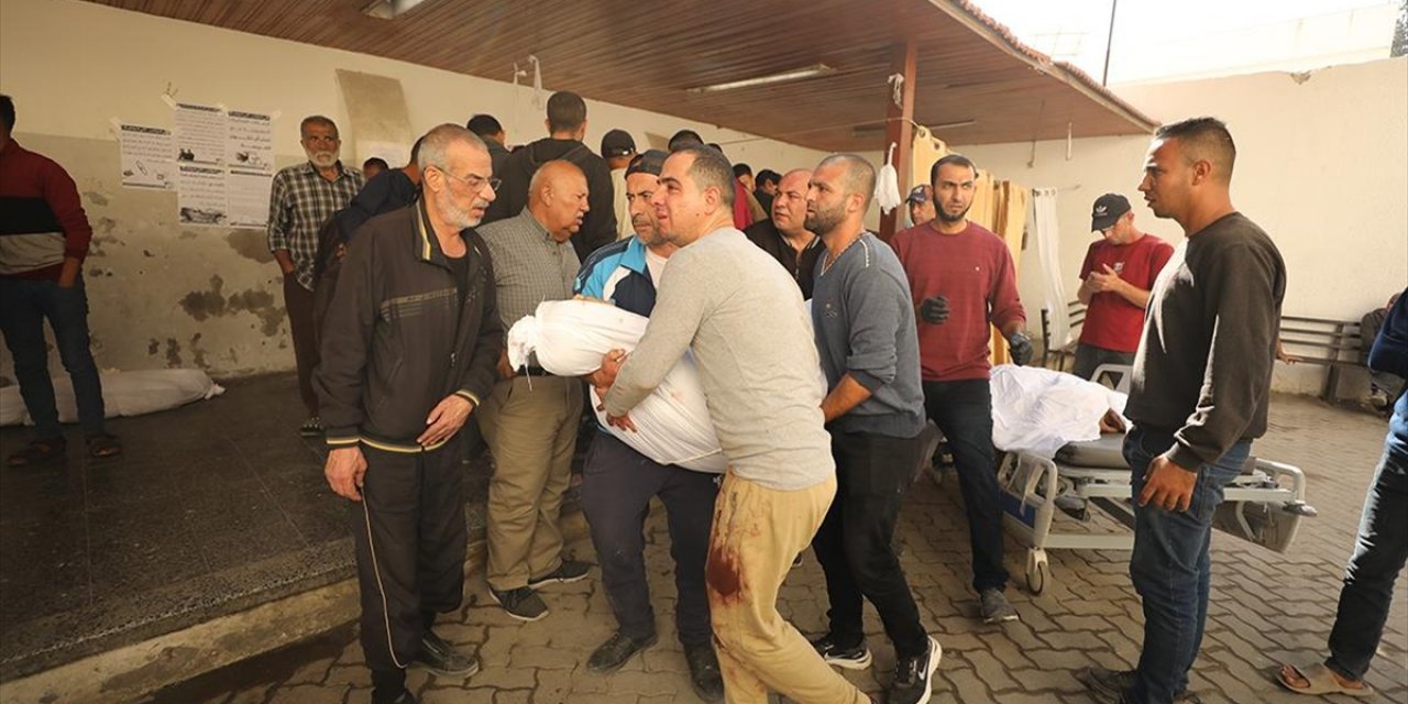 İsrail'in 398 Gündür Saldırılarını Sürdürdüğü Gazze'de Can Kaybı 43 Bin 469'a Yükseldi