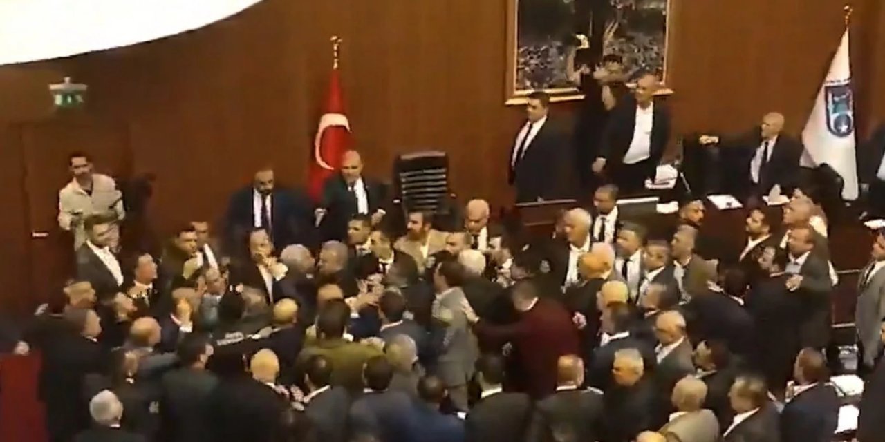 ABB Meclisinde Milyonluk Konser Kavgası!